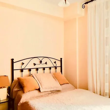 Townhouse With Separate Entrance, Terrace, Patio And Balcony *