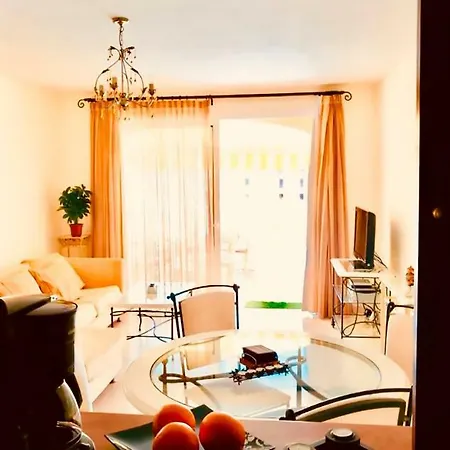 بيت للعطل Townhouse With Separate Entrance, Terrace, Patio And Balcony